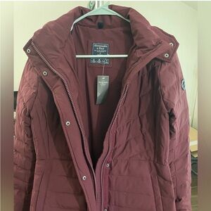 Abercrombie & Fitch Women's Burgundy Puffer Jacket